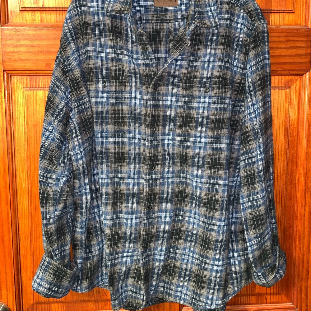 Men/Women’s Oversized Vintage Checkered Flannel